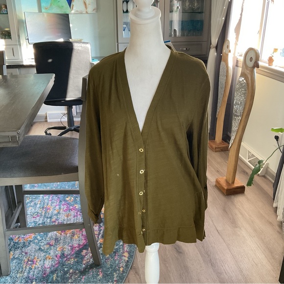 Jones New York Tops - Jones New York Deep Olive Button-Down Shirt